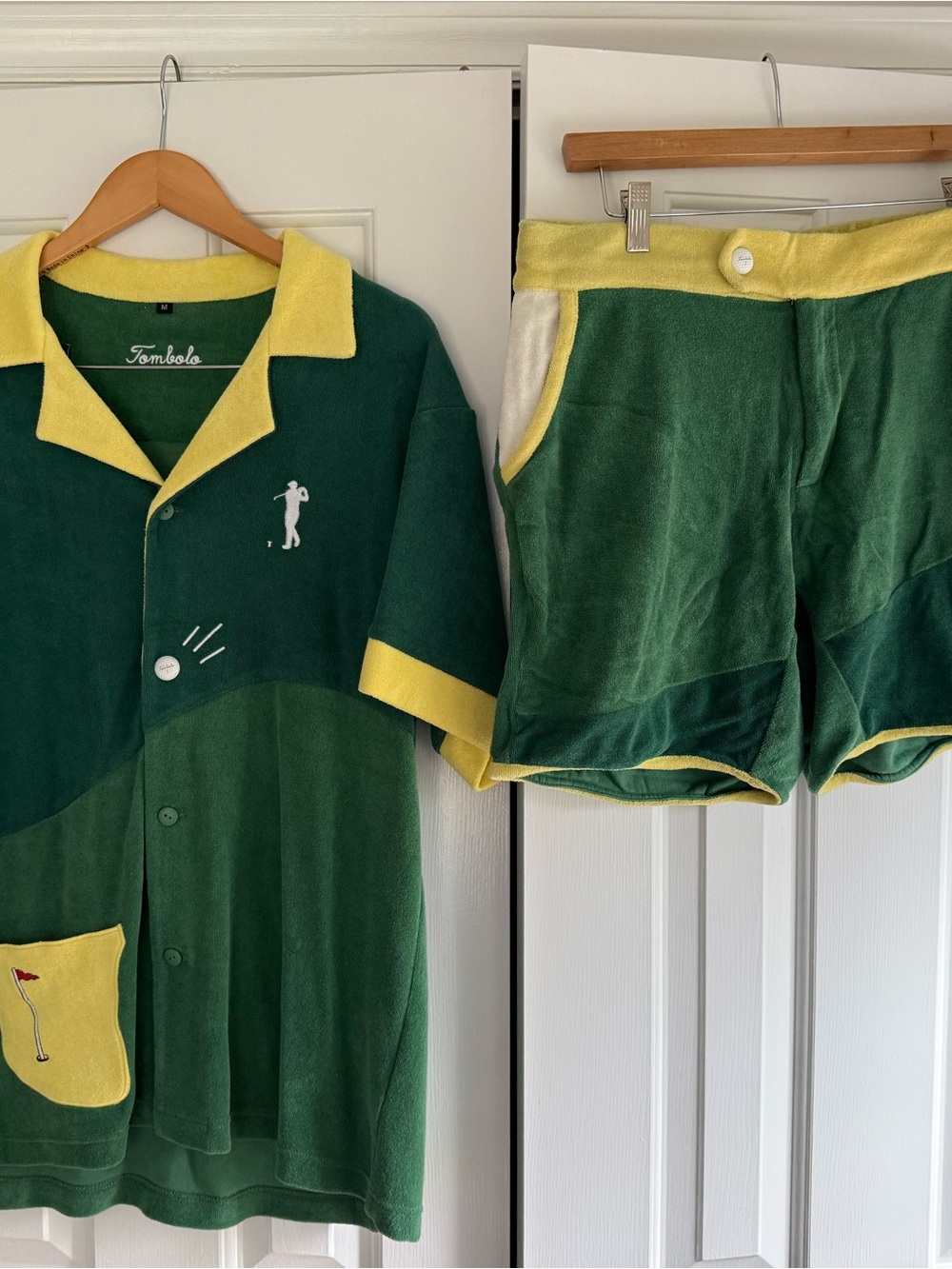 Tombolo Two-Piece Golf Terry Set in Dark Green & Yellow